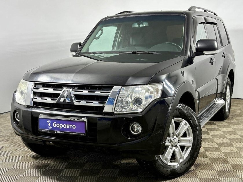 Mitsubishi pajero 2012 черный