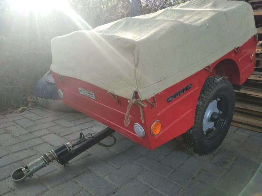 Мотоприцеп енот