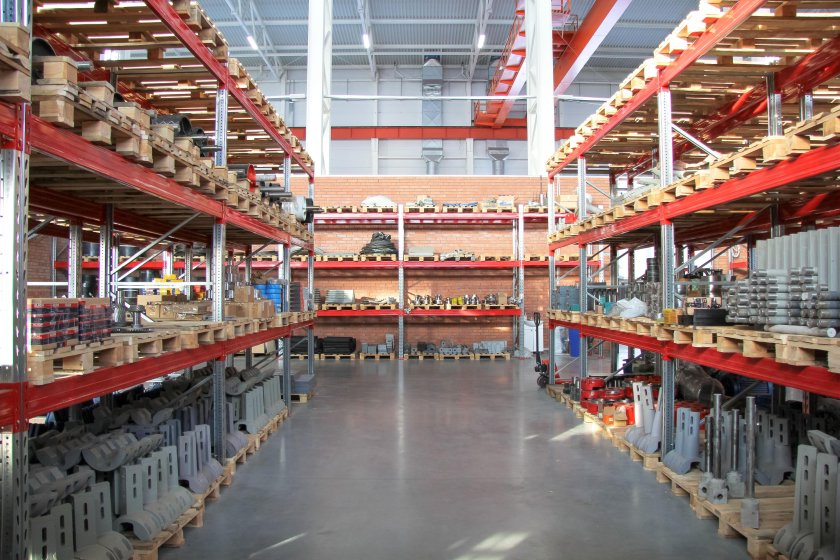 Склад автозапчастей