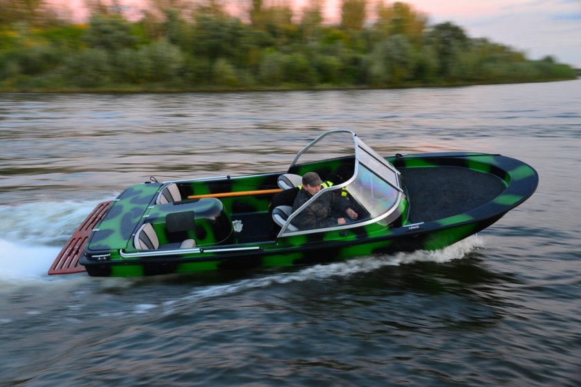 Катер водомет