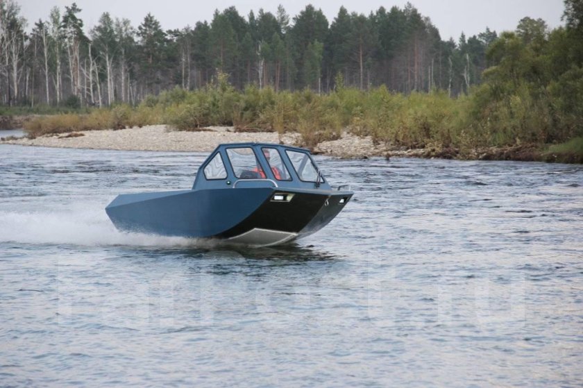 Катер гранит 510 водометный