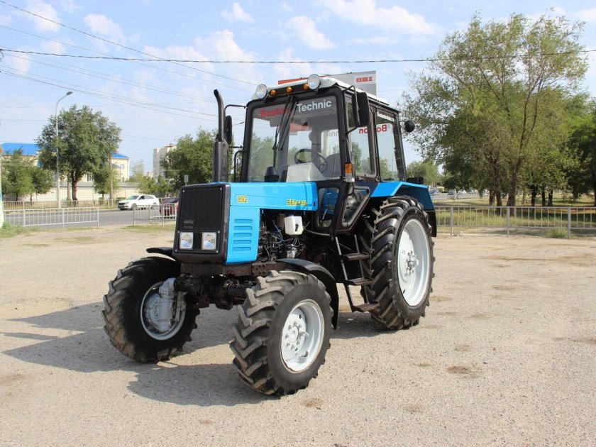Беларус 892