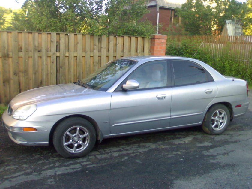 Daewoo Nubira 2001 год
