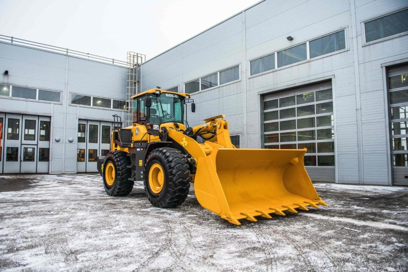 Фронтальный погрузчик SDLG 953