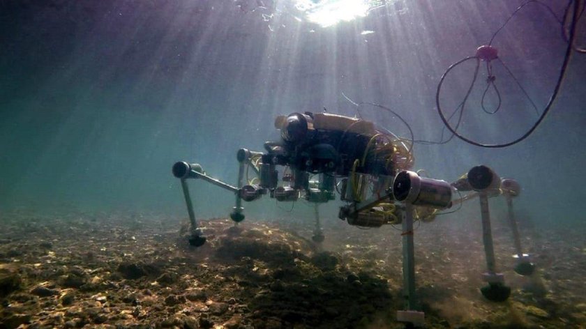 Подводный шагающий робот Crabster cr200 (Южная Корея)
