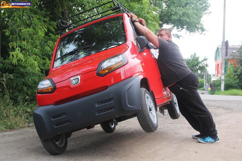 Индийская машина Bajaj