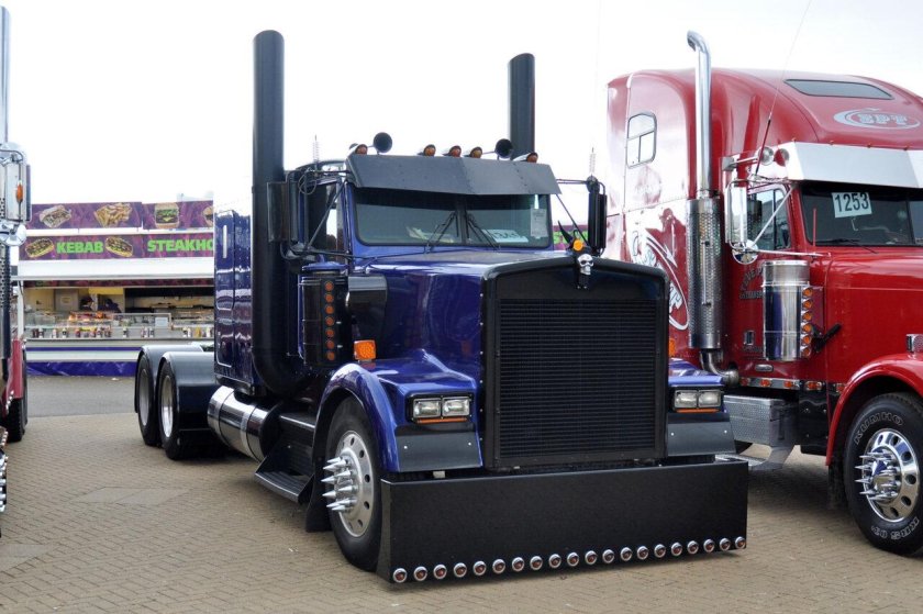 Kenworth w900 салон