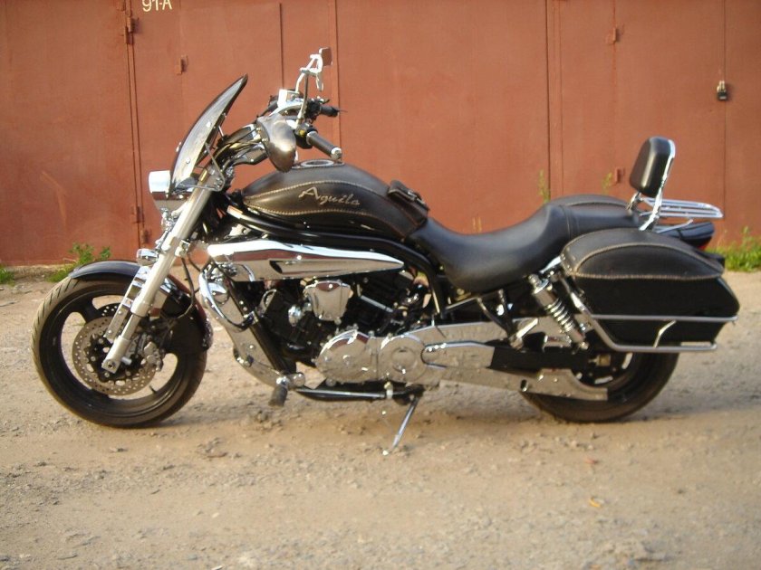 Hyosung Aquila 650