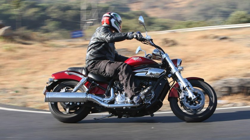 Хьюсонг аквила