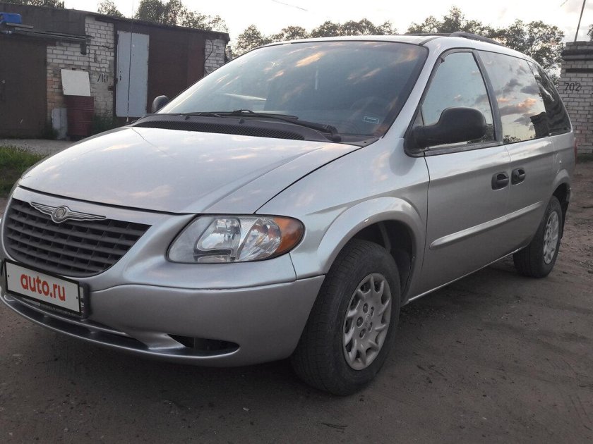 Крайслер Вояджер 2001