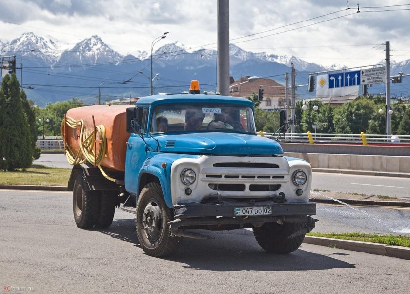 ЗИЛ 130 поливалка