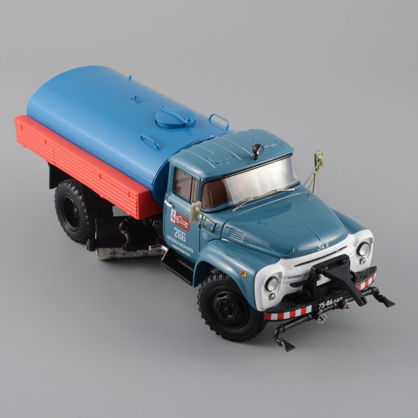 ЗИЛ 130 поливомоечная