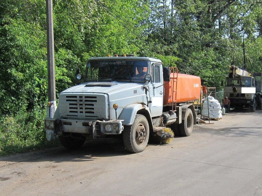 КАМАЗ 43253 поливомоечная