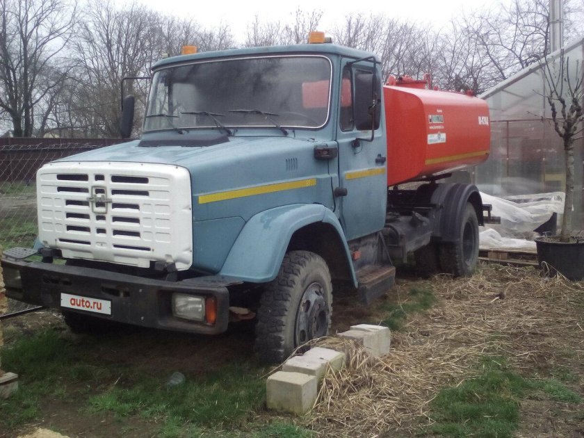 ЗИЛ 4333 поливомоечная