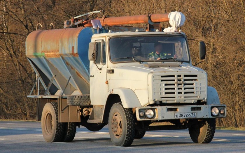 Грузовик ЗИЛ 4333