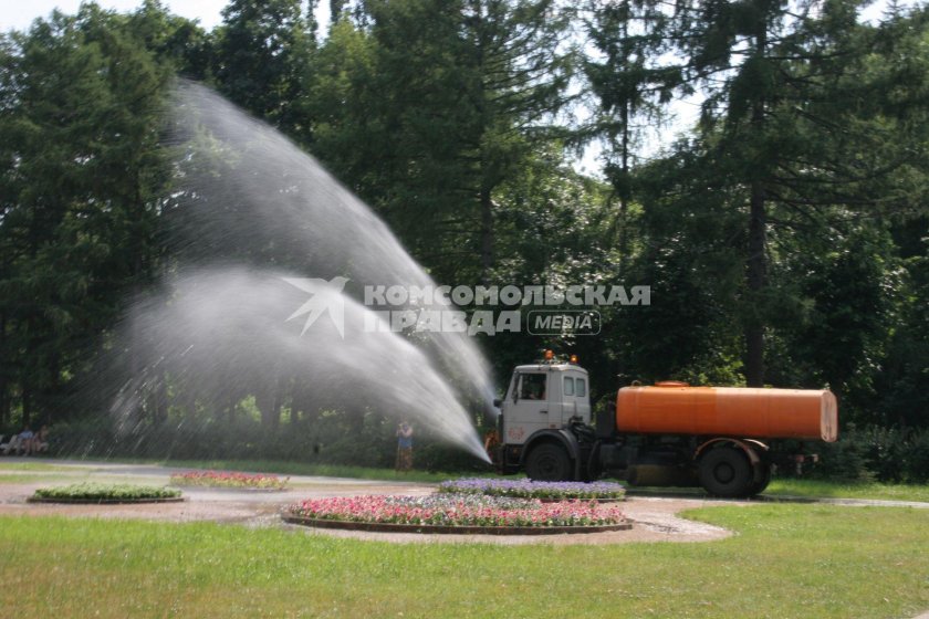 КАМАЗ поливалка