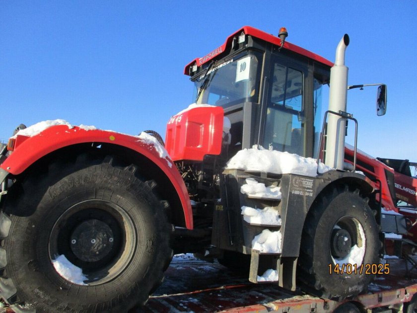 Новый трактор кировец к744