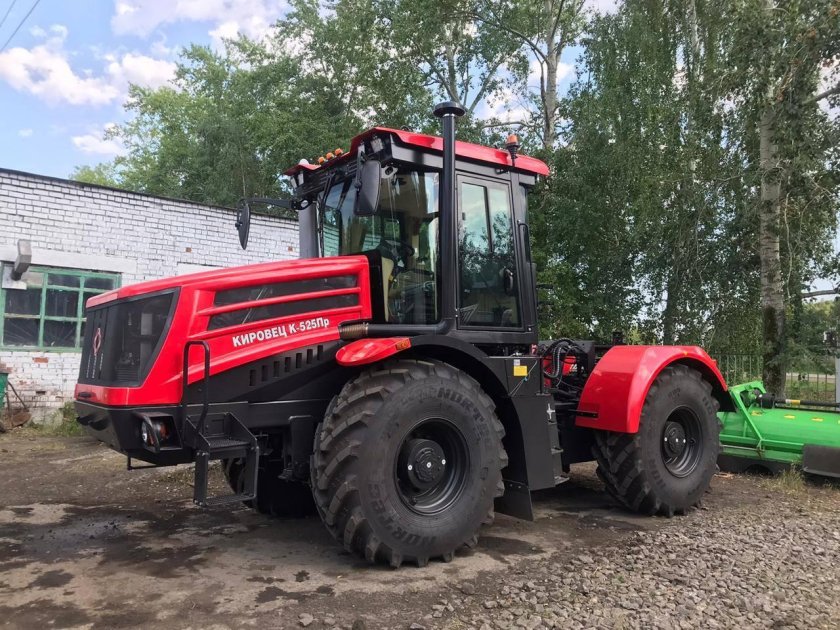 Трактор Кировец к-525