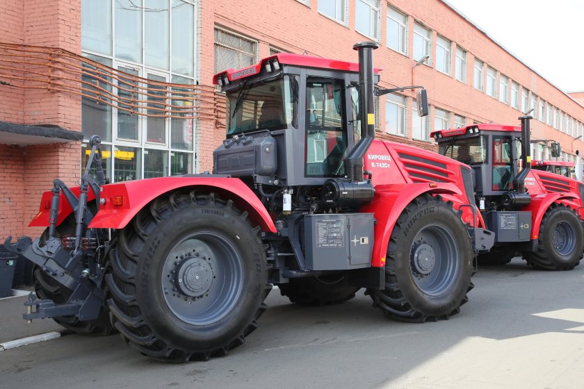 Новый трактор Кировец к 7