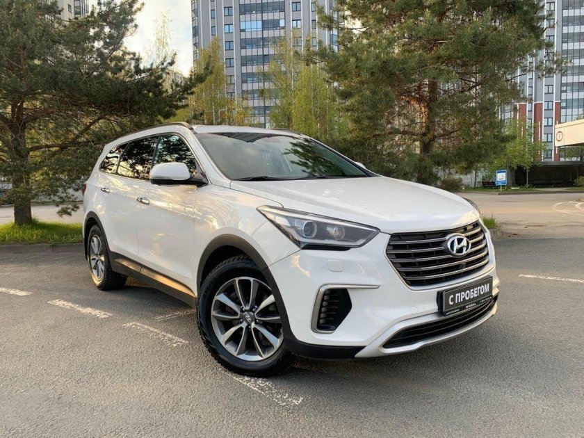 Hyundai grand santa fe 2017