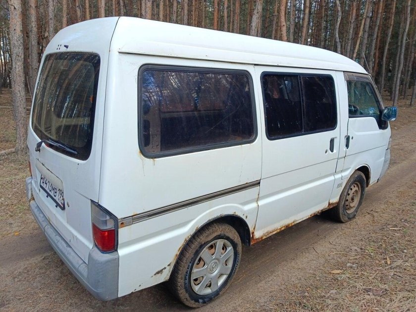 Мазда бонго микроавтобус 2001