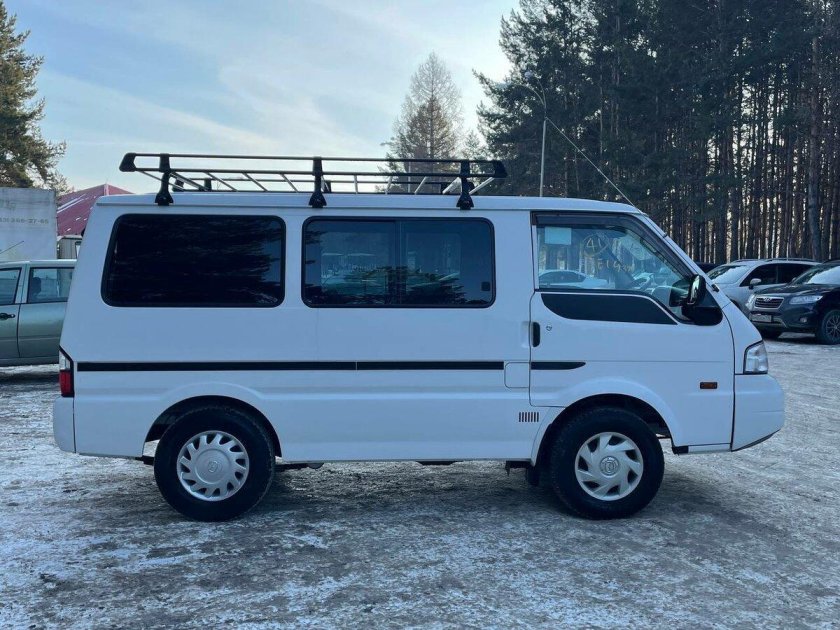 Мазда бонго 2000