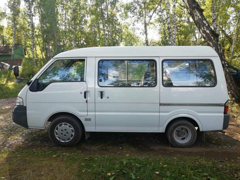 Mazda Bongo 2001