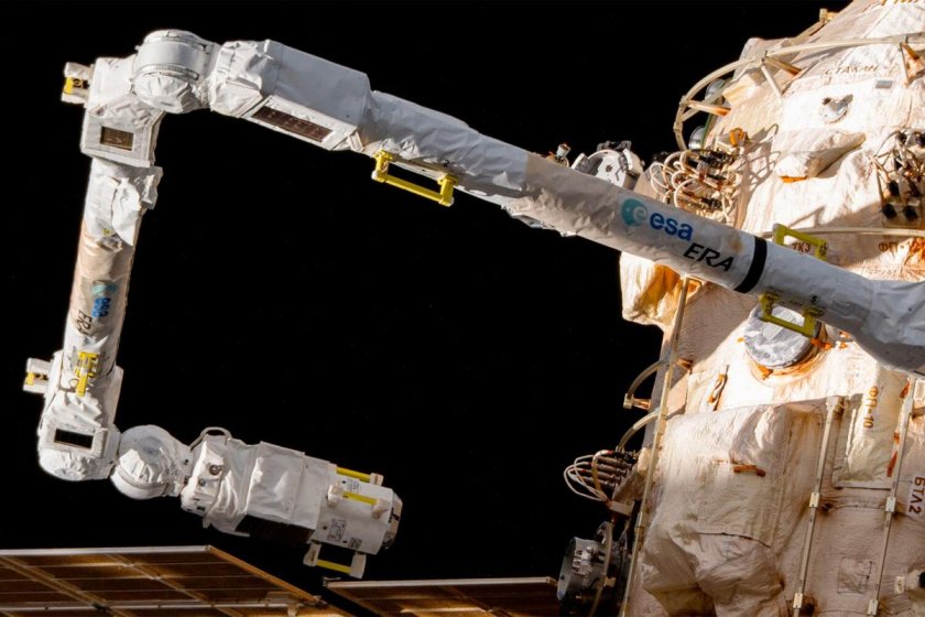 Манипулятор Эра на МКС