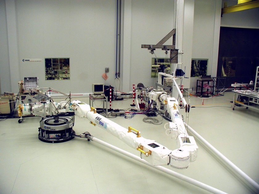 4) Робот-манипулятор era (European Robotic Arm).