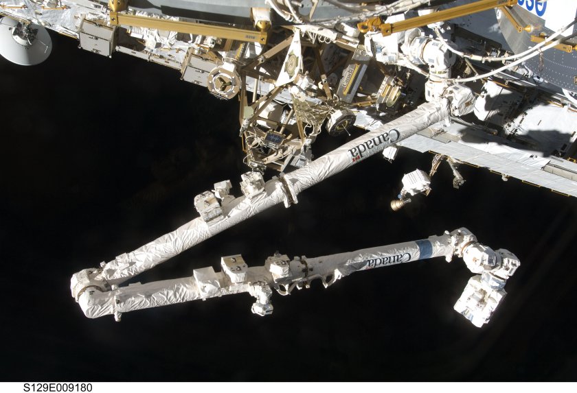 Бортовой манипулятор Канадарм-2