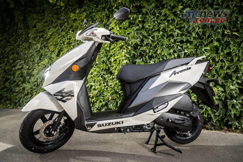 Suzuki avenis