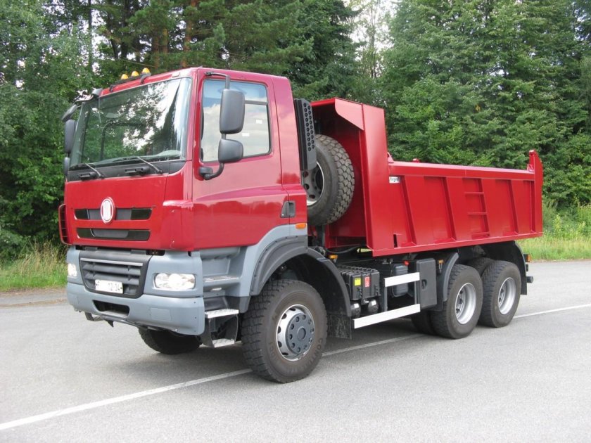 Самосвал Татра т158