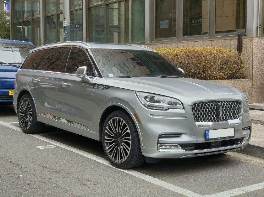 Линкольн Авиатор 2021