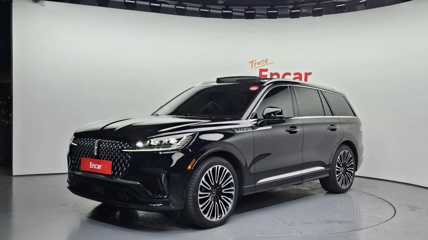 Lincoln aviator 2021 black label