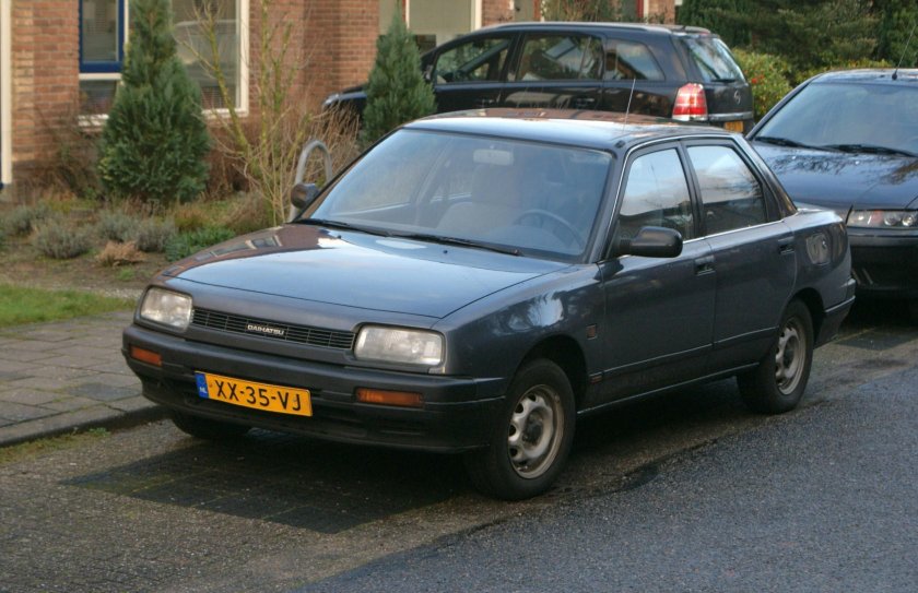 Daihatsu applause 1992