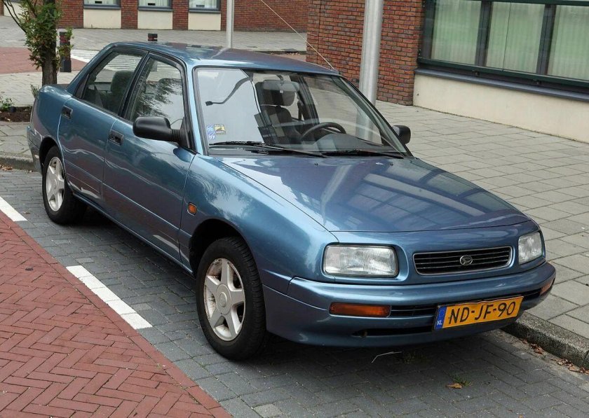 Дайхатсу Апплаус 1995