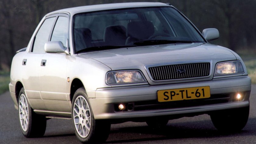 Daihatsu Applause 2000