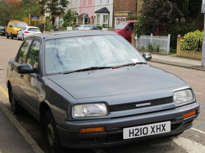 Daihatsu 1990