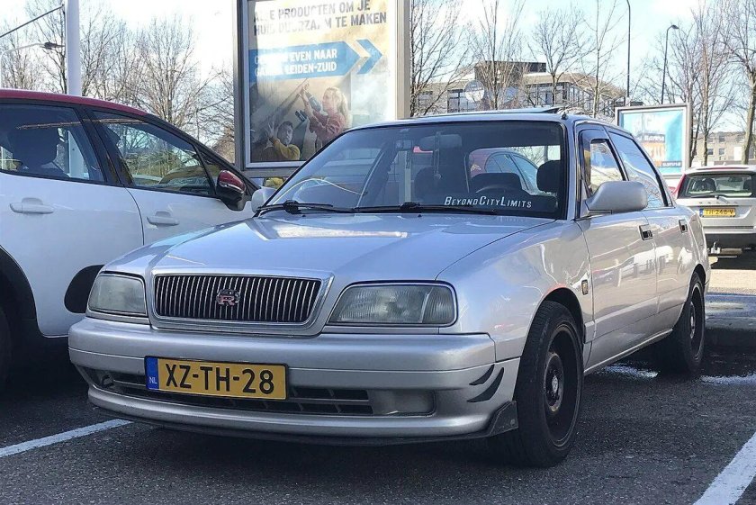 Daihatsu Applause, 1999