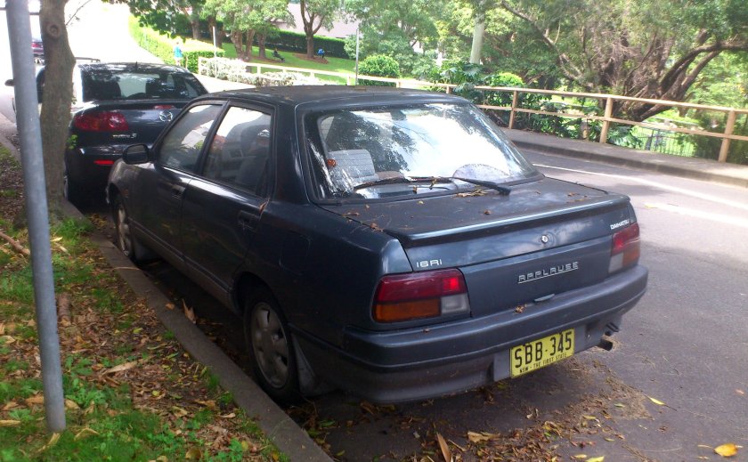 Daihatsu Applause кузов: a101