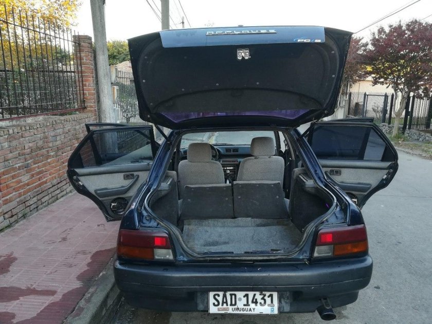 Daihatsu Applause 1990