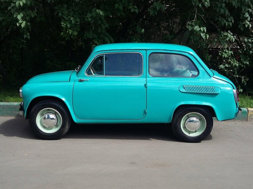 Горбатый запорожец. заз 965.синий