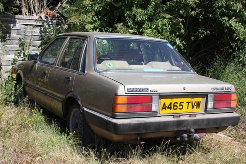 Дайхатсу Шармант 1987