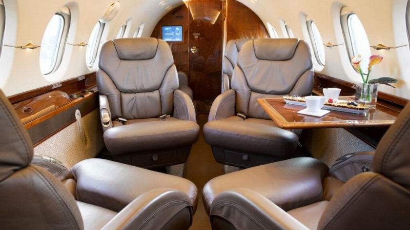 Hawker 800xp салон