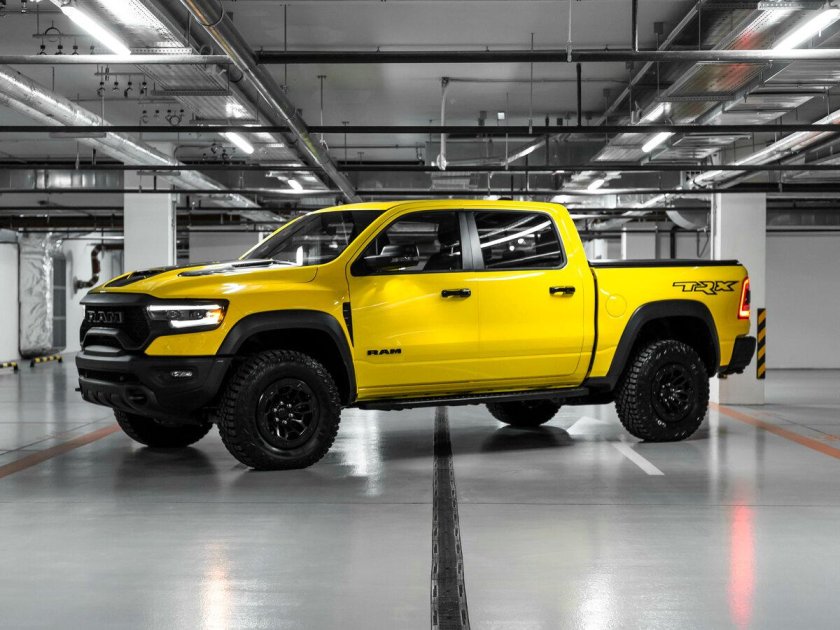 Ram 1500 crew cab trx v