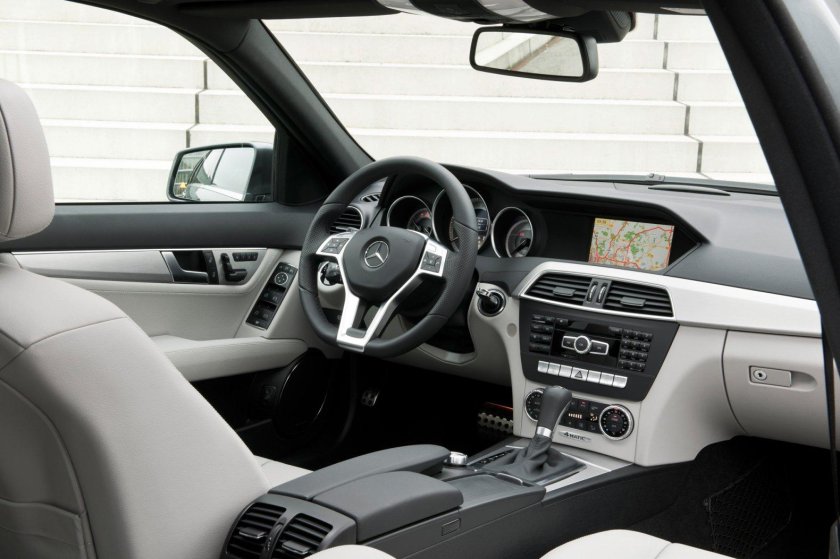 Mercedes w204 Interior
