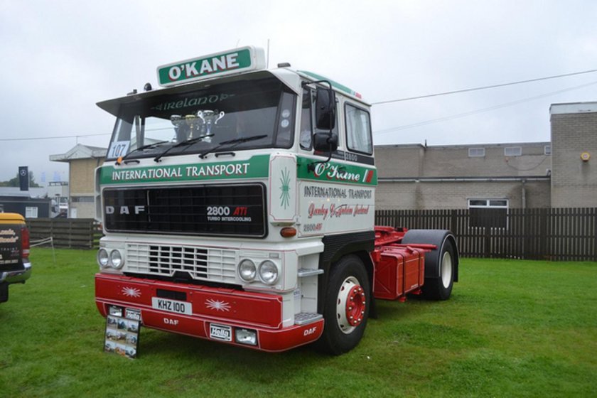 Грузовик DAF 2800