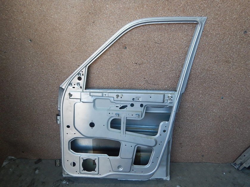 Дверь УАЗ Патриот передняя левая