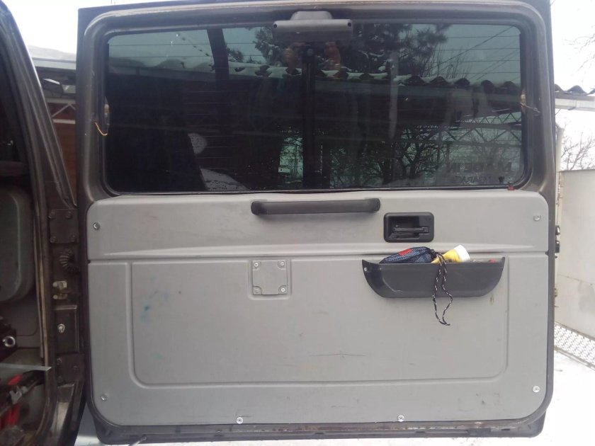 Дверь багажника УАЗ Патриот