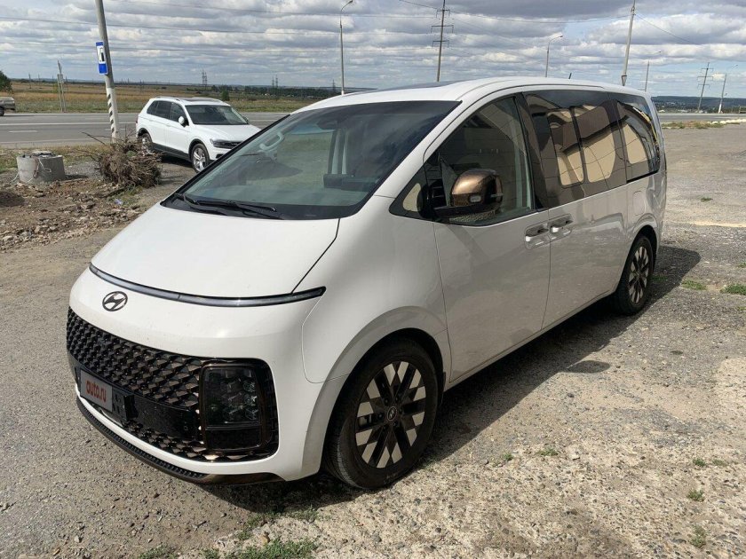 Хендай стария 2023